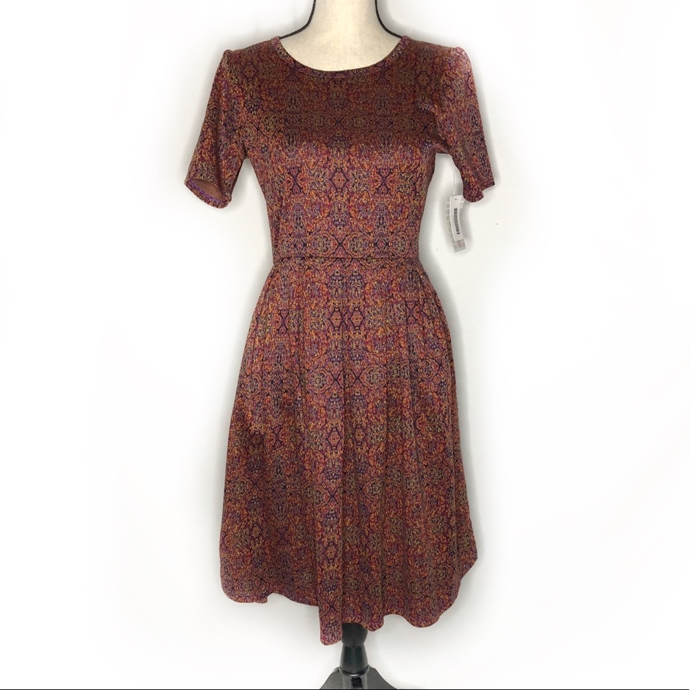 NWT Medium Lularoe Amelia